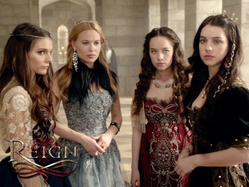 Mary (Adelaide Kane), Lola (Anna Popplewell), Greer (Celina Sinden), and Kenna (Caitlin Stasey) Photo: CW