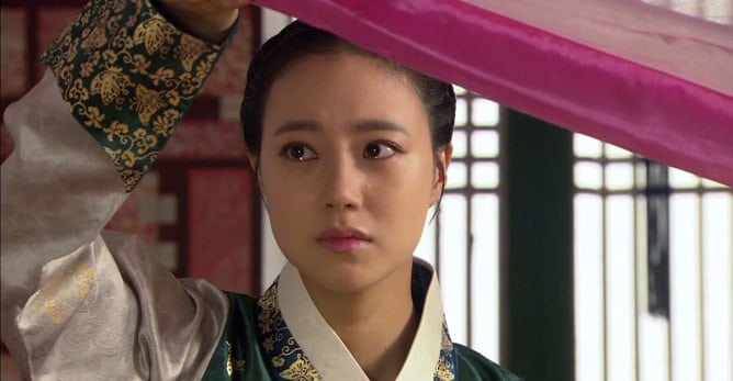 Se-Ryung lifts a veil - The Princess' Man