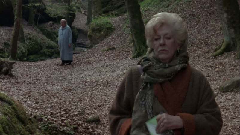 Anna and Lotte once again reunited, but still separate. Photo: Miramax.